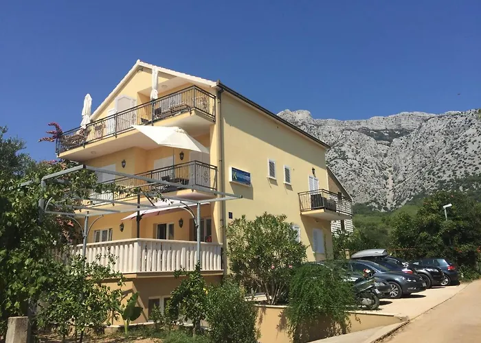 I.K. Apartments