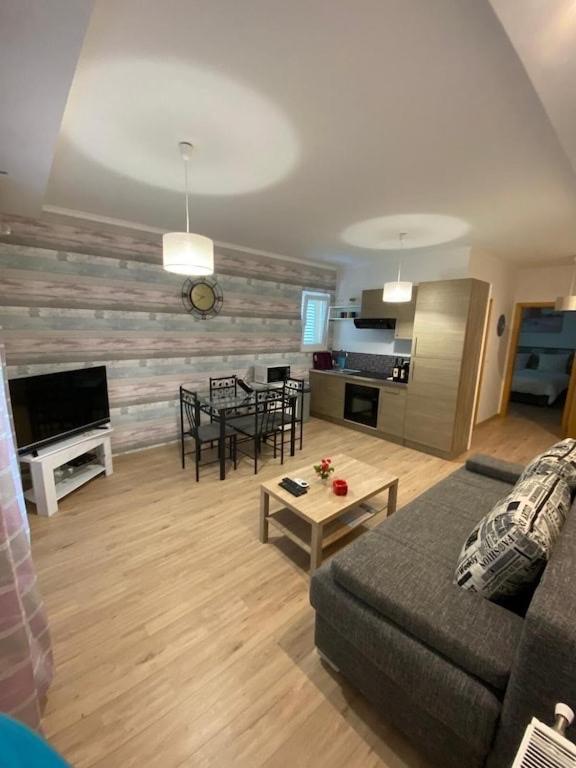 Apartment I.k. *